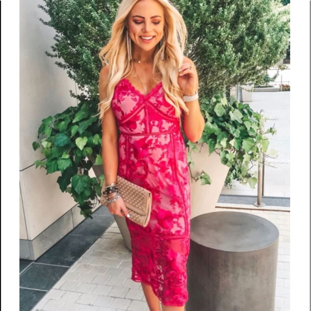 Lulu's Pink Lace Midi Dress